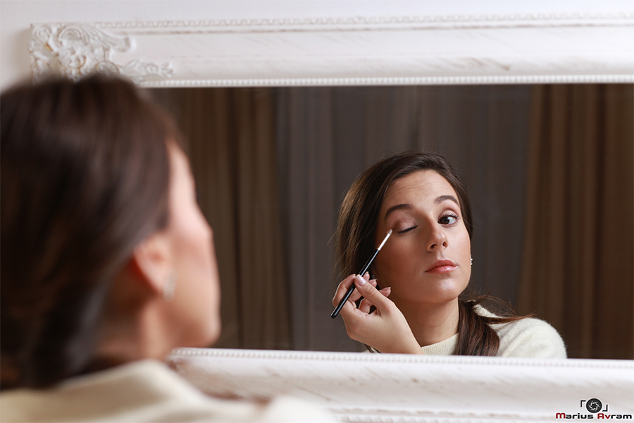 amalia avram makeup artist beauty blogger crown brush complete beauty marius avram photographer 8.0